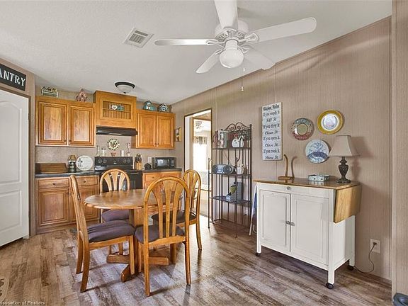 4th image of 7925 Istokpoga St