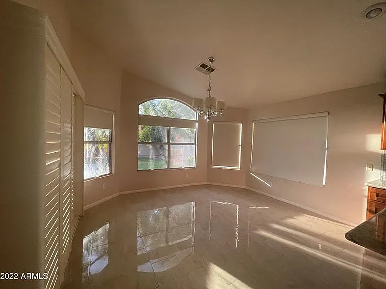 Open Space family room