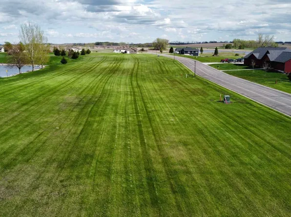 1030 Eastbay Ave, Balaton, MN 56115