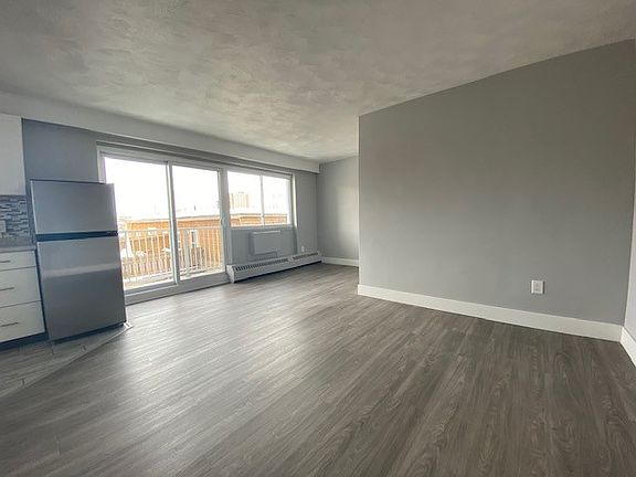 5th image of 290 Nelson St #1215001