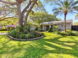 11739 110th Ter, Seminole, FL 33778