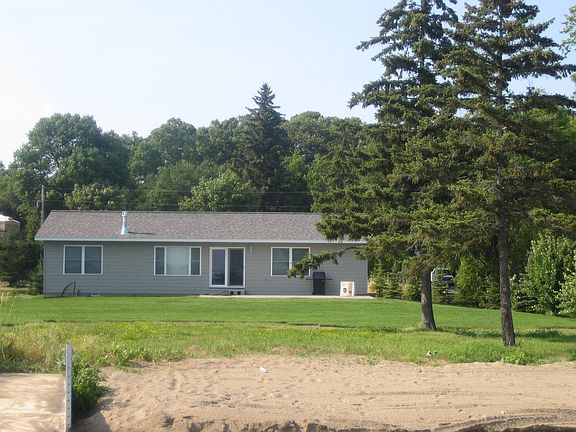 2nd image of 240 E Sandy Beach Dr NE