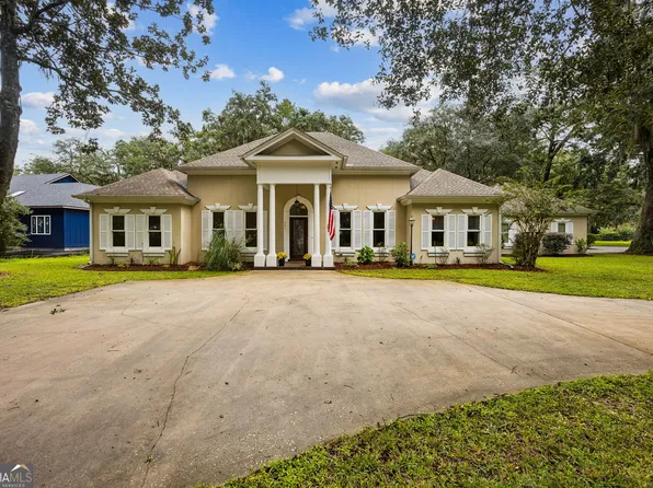 301 Trimaran Dr, Saint Marys, GA 31558