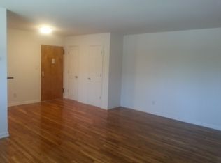 7 Shore Rd, Pt Washington, NY 11050