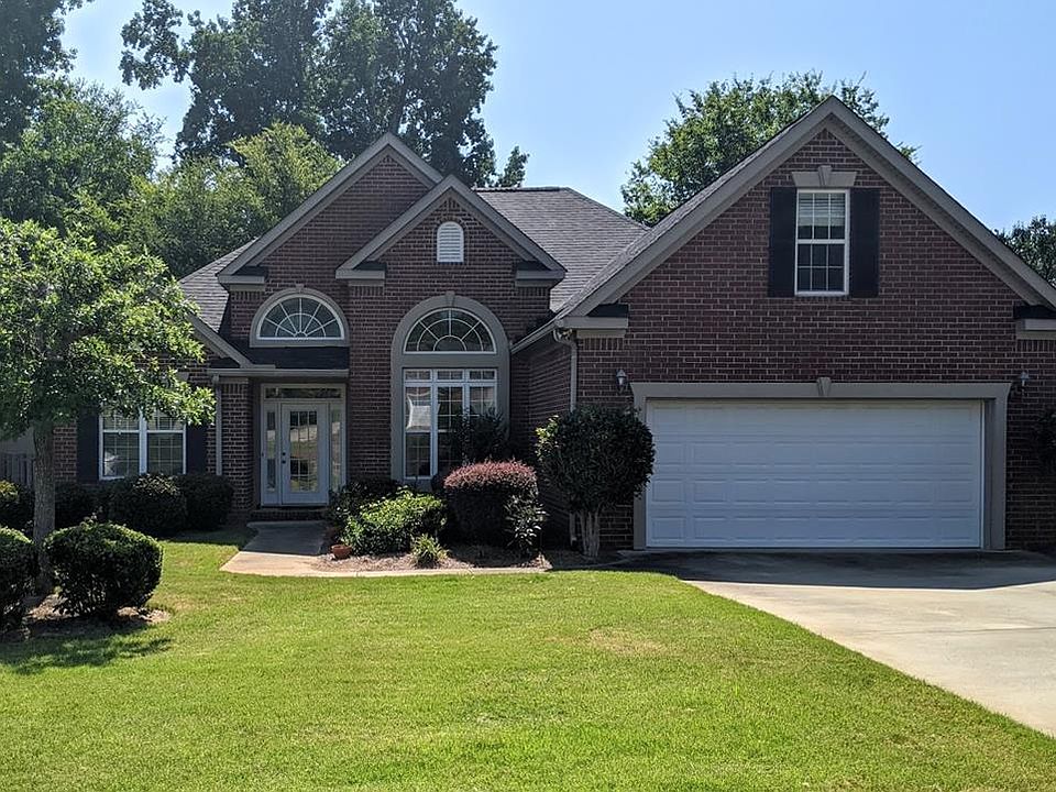 1st image of 209 Whitworth Dr