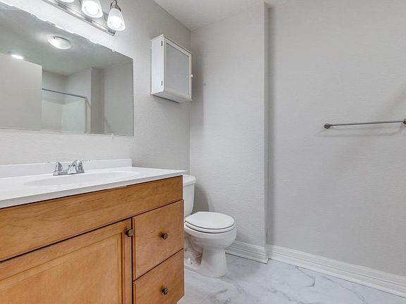 3rd image of 1112 Kings Hwy #1