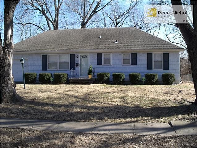 1st image of 9943 Oakdell Dr