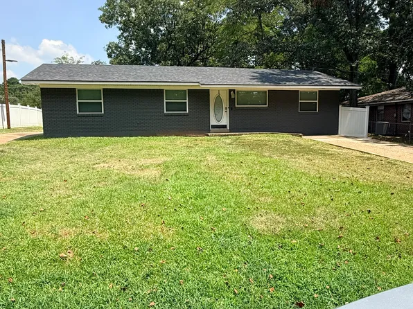 1810 Lexington St, Ruston, LA 71270