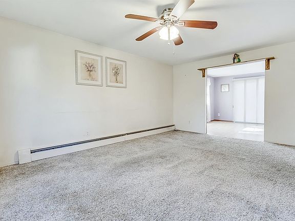 4th image of 17 Park Ave