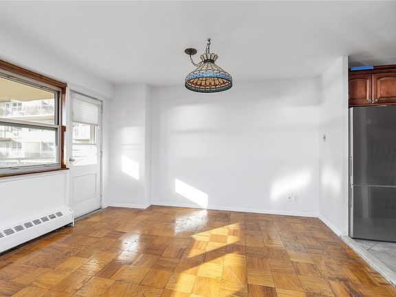 5th image of 25 Neptune Blvd APT 2G