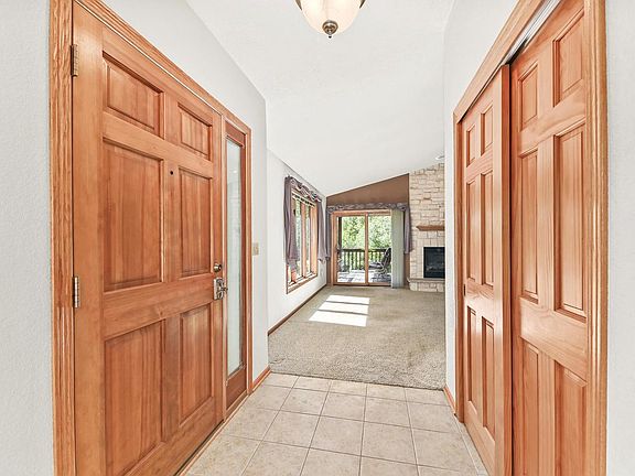 4th image of 7043 S Lannonstone COURT