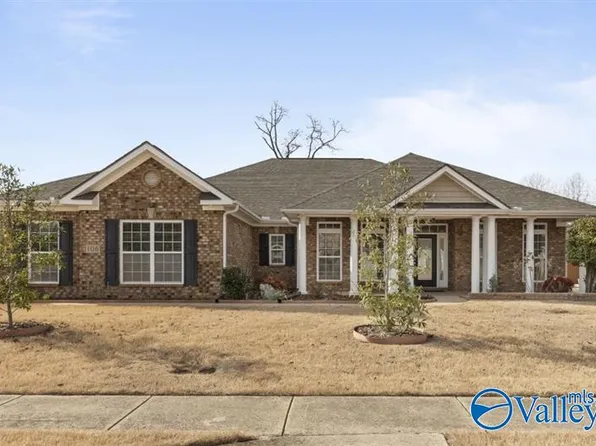 106 Autumn Cove Dr, Madison, AL 35756