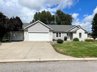19865 Grey Fox Trl, Goshen, IN 46528