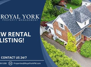 292 Horsham Ave #1, Toronto, ON M2R1G4