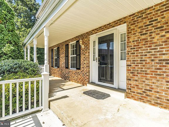 4th image of 8516 Innisfree Dr