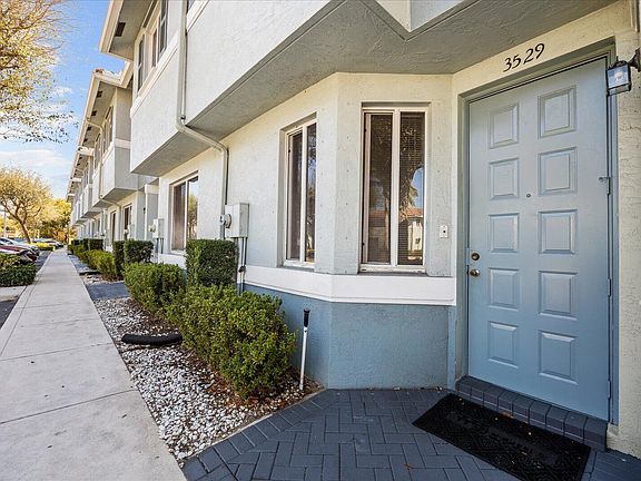 3rd image of 3529 Sonoma Drive