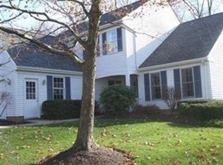 213 Manorbrook Dr, Chagrin Falls, OH 44022
