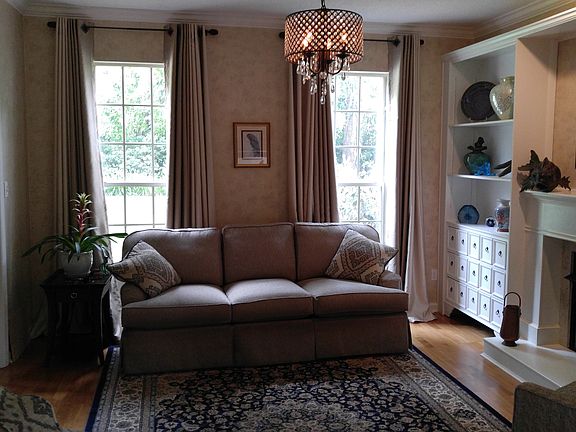 Living Rm Front Windows