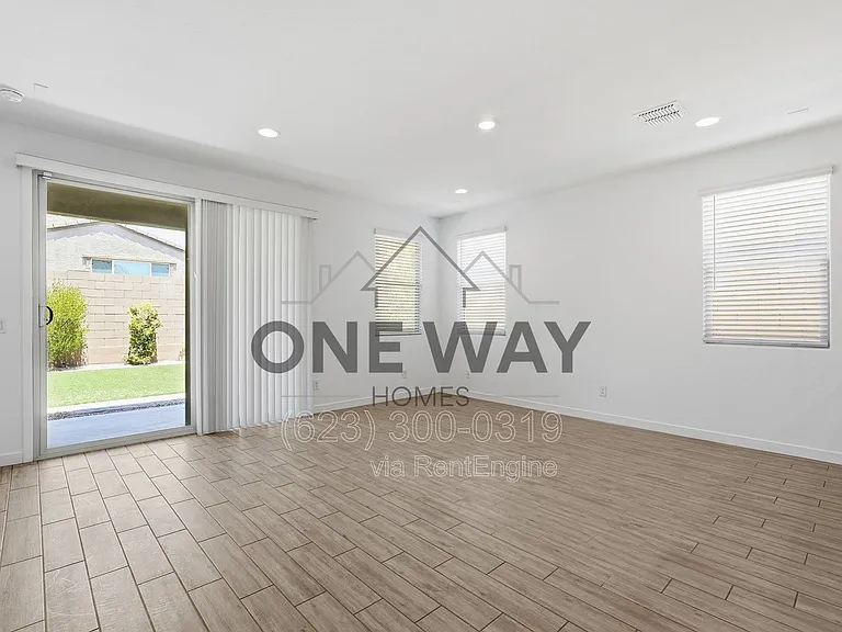 2962 E Mohave Ln — Photo 5