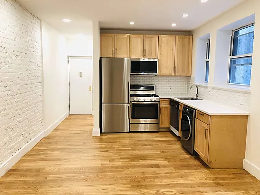 Rented by PMG Real Estate  | media 1