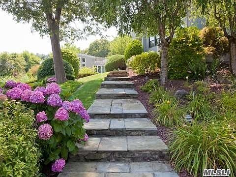 4th image of 111 Nadia Ct