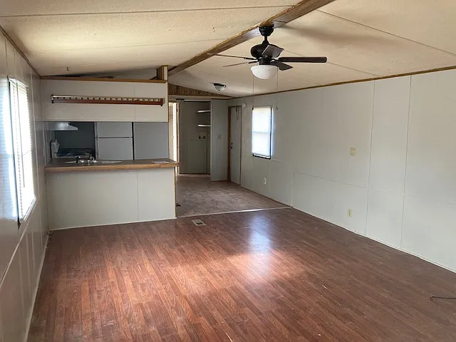 5517 White Tail Cir — Photo 1
