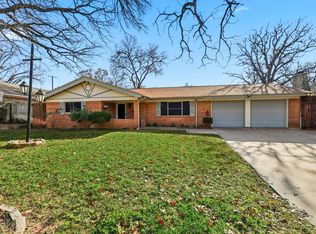 1809 Toplea Dr, Euless, TX 76040