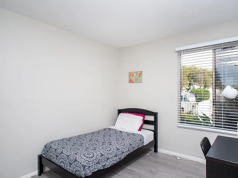 3454 Castle Glen Dr #136 — Photo 20