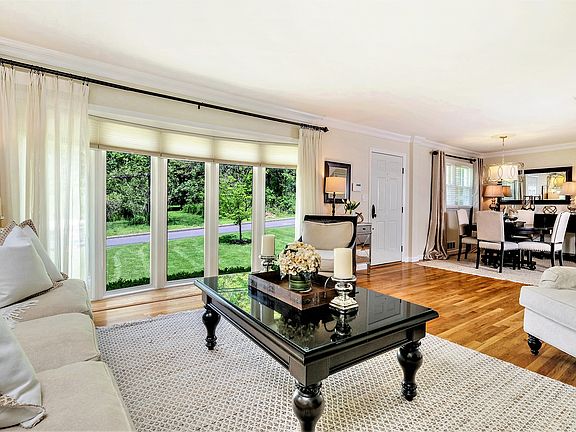 2nd image of 111 Keats Ave
