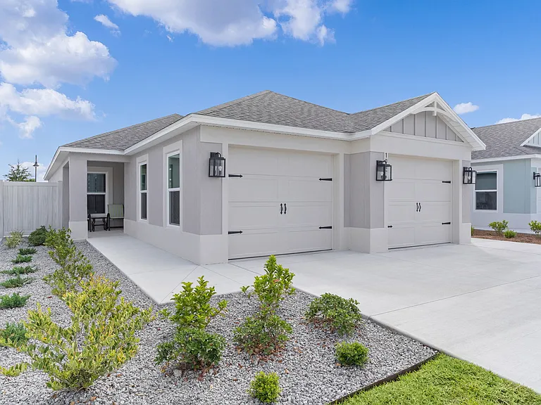 1047 Justin Mills Ct — Photo 33