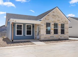 802 S Crk Unit 101, Fredericksburg, TX 78624
