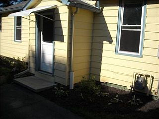 2nd image of 127 Ohanlon St