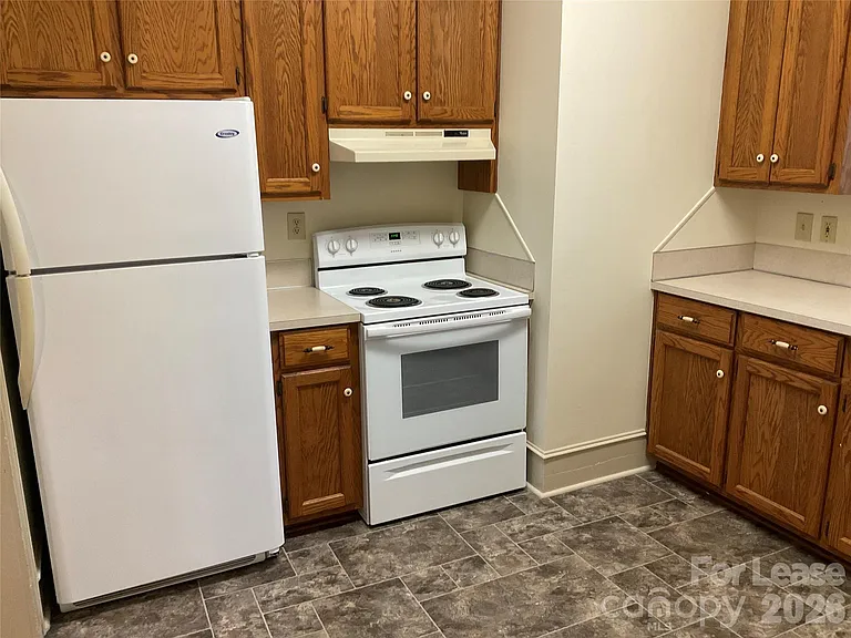 409 N Main St #6 — Photo 10
