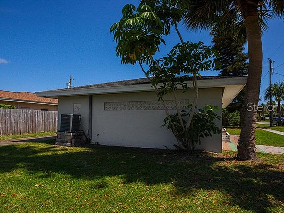5th image of 881 Bruce Ave
