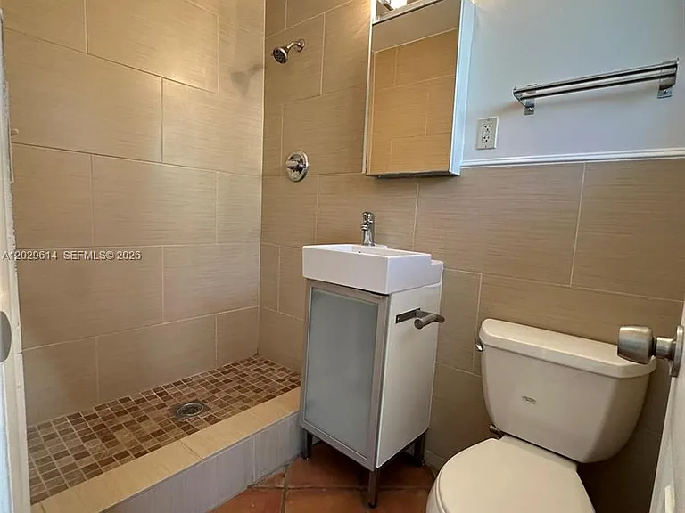 1324 NE 16th Ave #2 — Photo 9