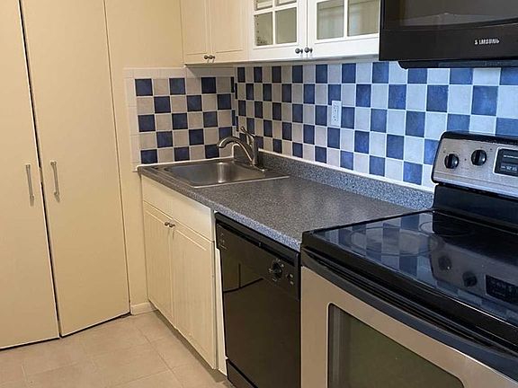 5th image of 770 Anderson Ave APT 16G