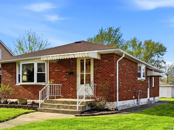 180 McConkey Dr, Buffalo, NY 14223