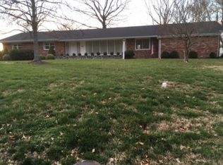 821 Ridgefields Rd, Kingsport, TN 37660