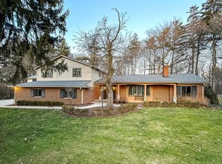 3515 Walbri Dr, Bloomfield Hills, MI 48304