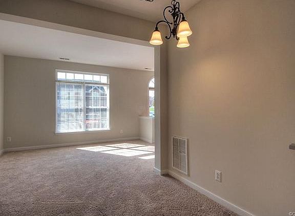 4th image of 11402 Friars Walk Ct #11402