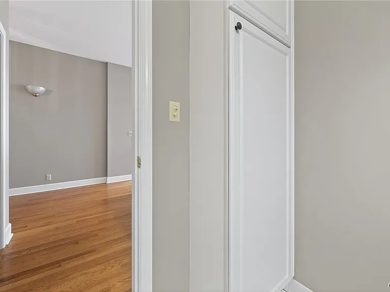 526 Plum St #402 — Photo 24
