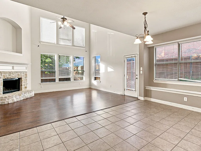 4608 Brighton Dr — Photo 14