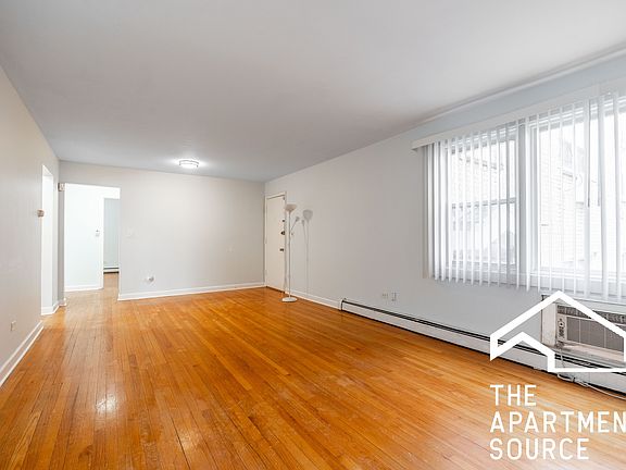5th image of 1653 W Sherwin Ave #2C