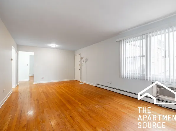 1643 W Sherwin Ave #2C, Chicago, IL 60626