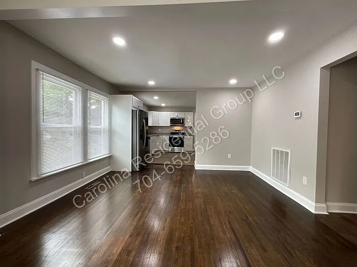 3 bed, 2.0 bath, 1458 sqft, $1,950 — Photo 4