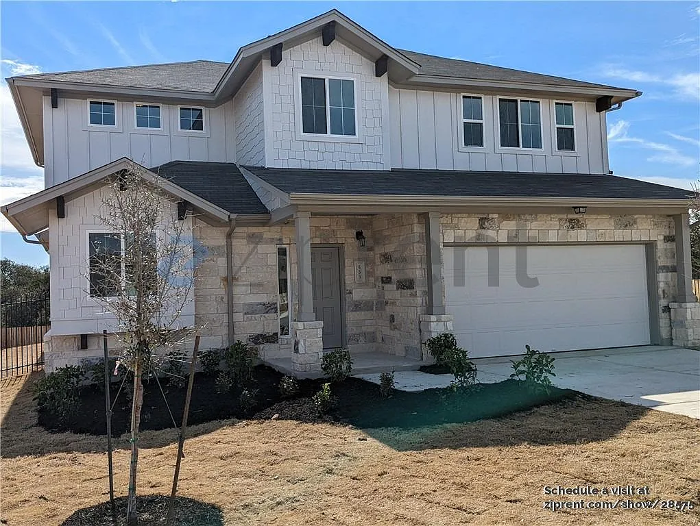 5 bed, 2809 sqft, $2,995 — Photo 2