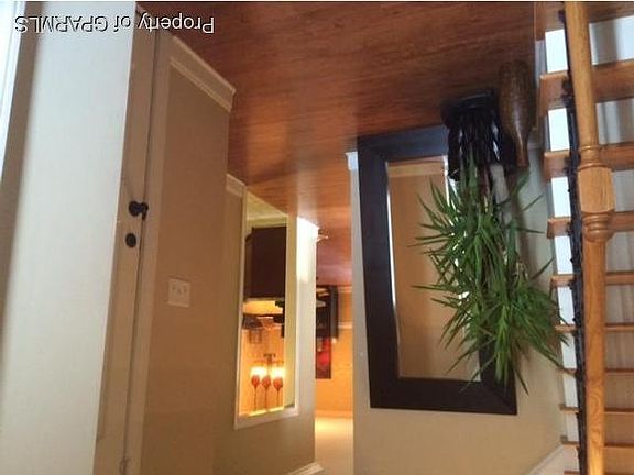 2nd image of 1604 A A Brook Hollow Drive