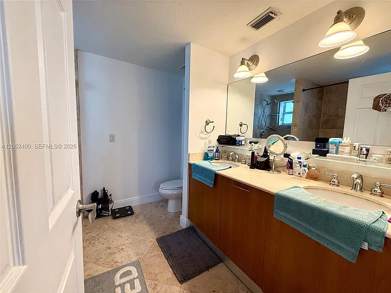 1033 SW 9th Ct #M-2 — Photo 17