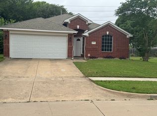 2772 Pleasant Hill Rd, Grand Prairie, TX 75052