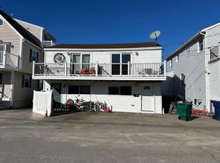 2 Bragg Ave #A, Hampton, NH 03842